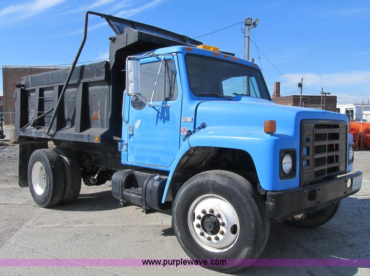image for item F8969 1985 International 1954 dump truck
