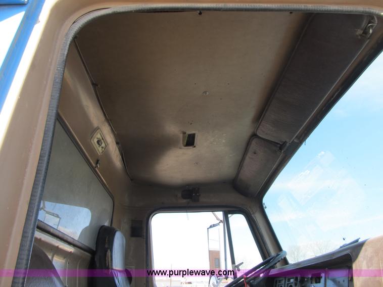 image for item F8969 1985 International 1954 dump truck