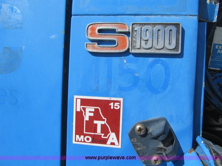 image for item F8969 1985 International 1954 dump truck