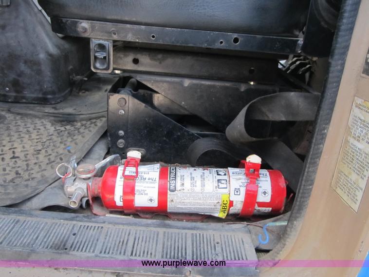 image for item F8969 1985 International 1954 dump truck