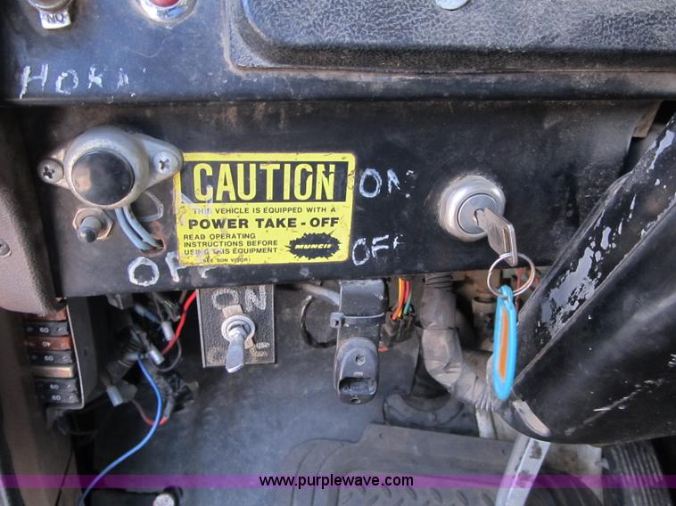 image for item F8969 1985 International 1954 dump truck