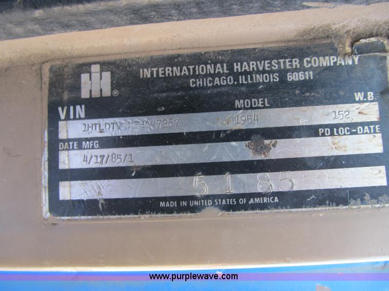 image for item F8969 1985 International 1954 dump truck