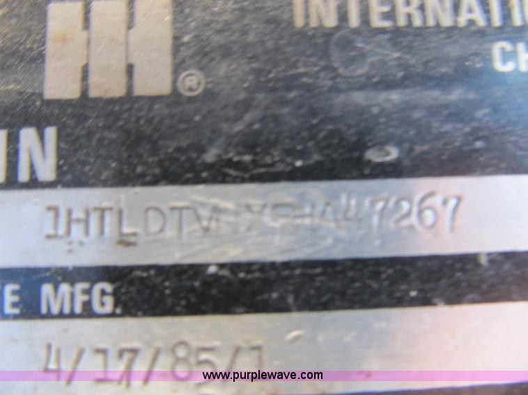 image for item F8969 1985 International 1954 dump truck