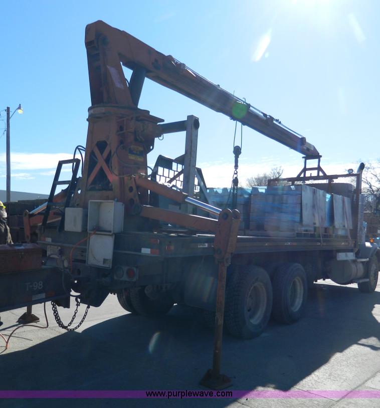 image for item H2268 Ustc M21-8 boom crane