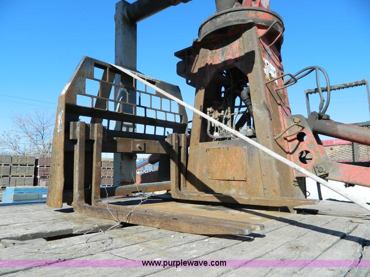 image for item H2268 Ustc M21-8 boom crane