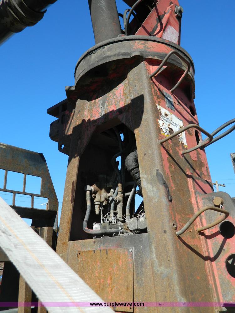 image for item H2268 Ustc M21-8 boom crane