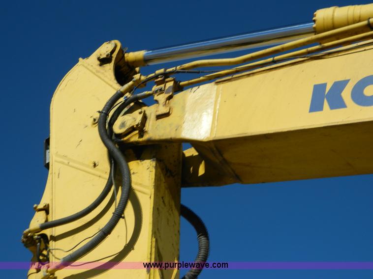 image for item H2273 2003 Komatsu PC200LC-7 excavator