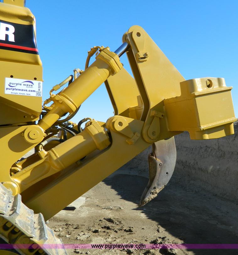 image for item H2275 1998 Caterpillar D8R dozer