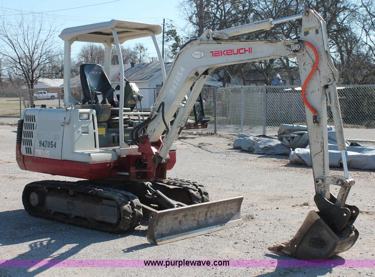 image for item H5936 2007 Takeuchi TB125 compact excavator