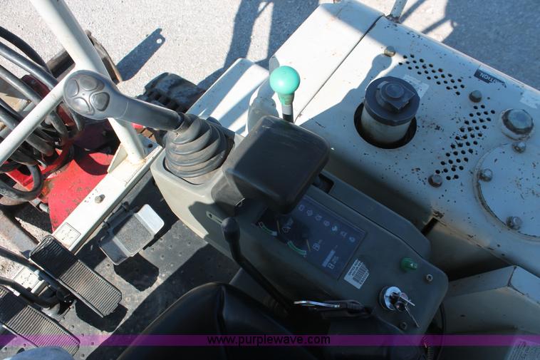 image for item H5936 2007 Takeuchi TB125 compact excavator