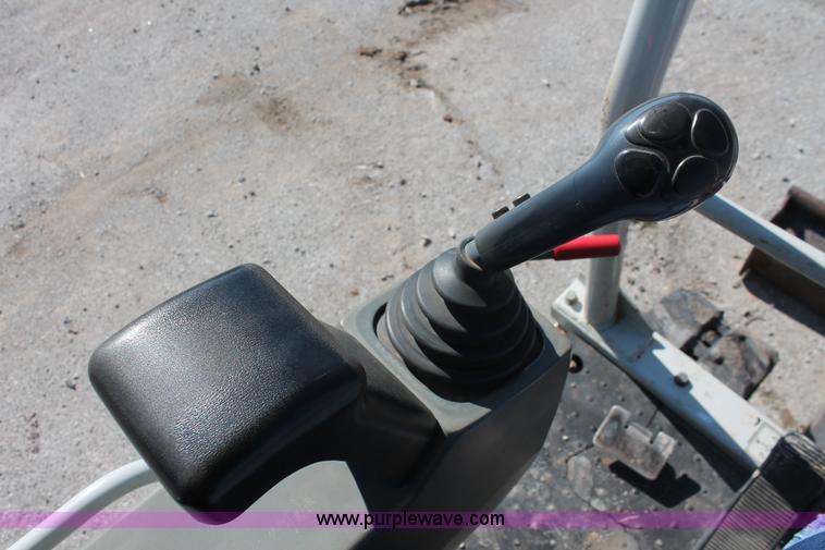 image for item H5936 2007 Takeuchi TB125 compact excavator