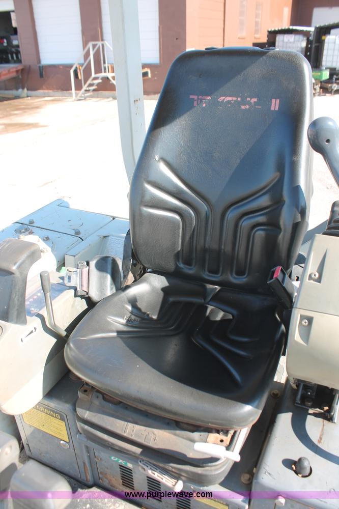 image for item H5936 2007 Takeuchi TB125 compact excavator