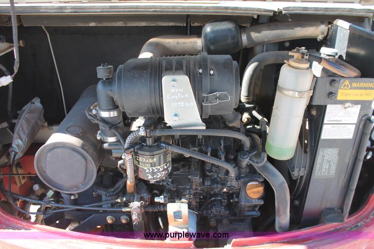 image for item H5936 2007 Takeuchi TB125 compact excavator