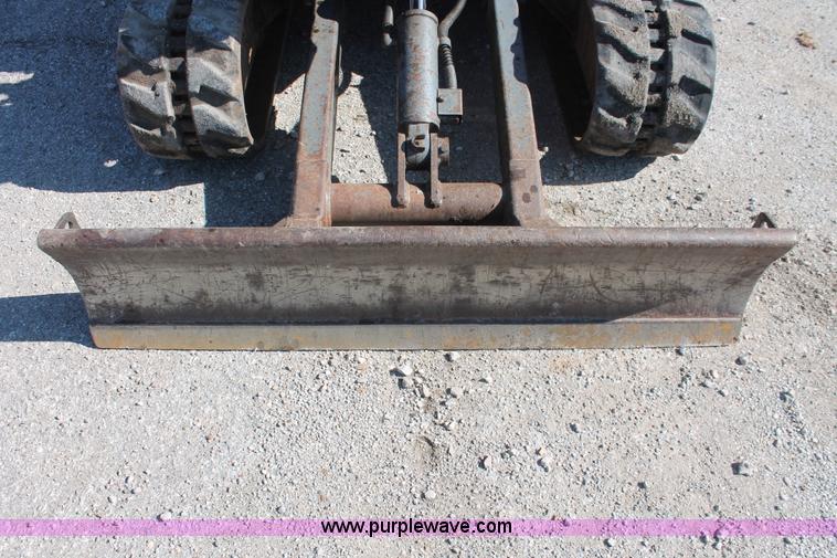 image for item H5936 2007 Takeuchi TB125 compact excavator