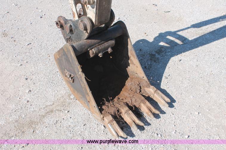 image for item H5936 2007 Takeuchi TB125 compact excavator