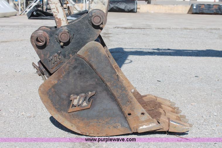 image for item H5936 2007 Takeuchi TB125 compact excavator