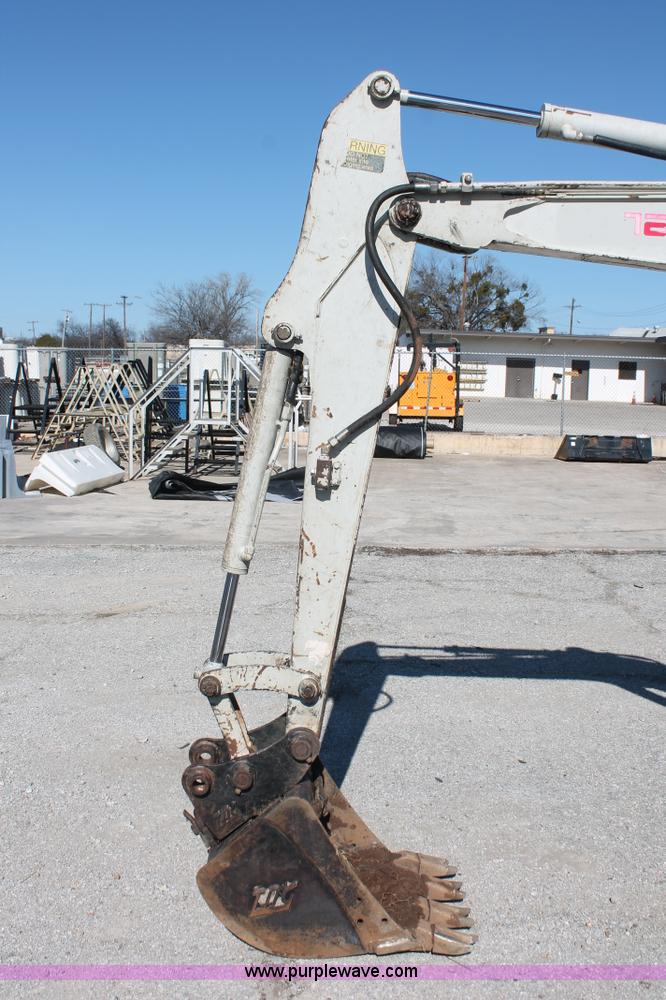 image for item H5936 2007 Takeuchi TB125 compact excavator