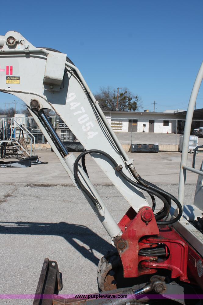 image for item H5936 2007 Takeuchi TB125 compact excavator
