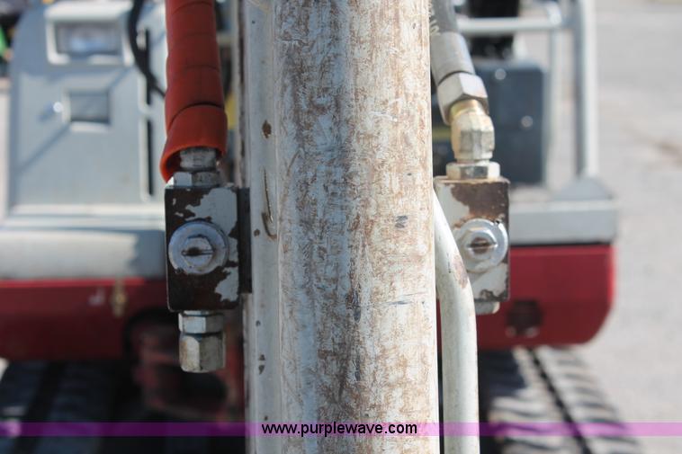 image for item H5936 2007 Takeuchi TB125 compact excavator