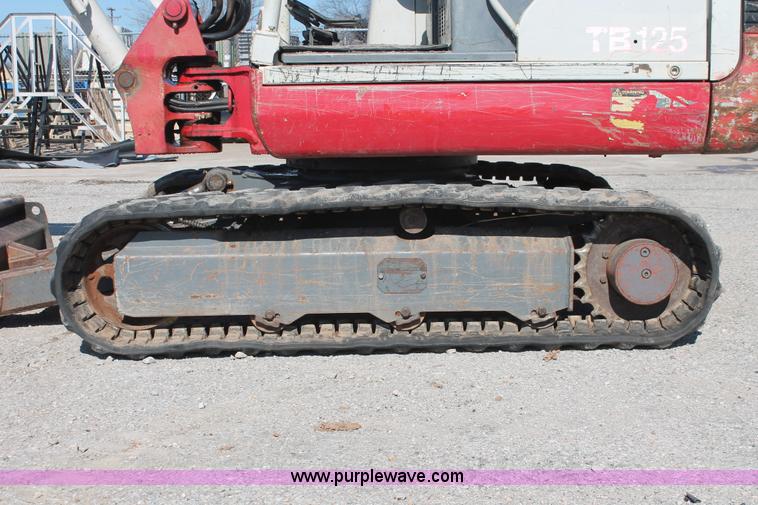 image for item H5936 2007 Takeuchi TB125 compact excavator