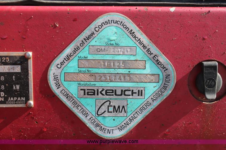 image for item H5936 2007 Takeuchi TB125 compact excavator