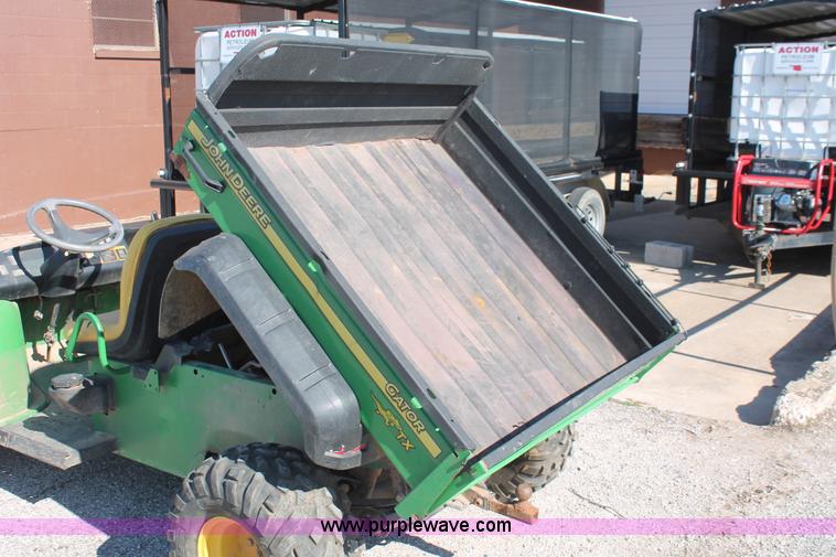image for item H5937 2002 John Deere Gator TX UTV