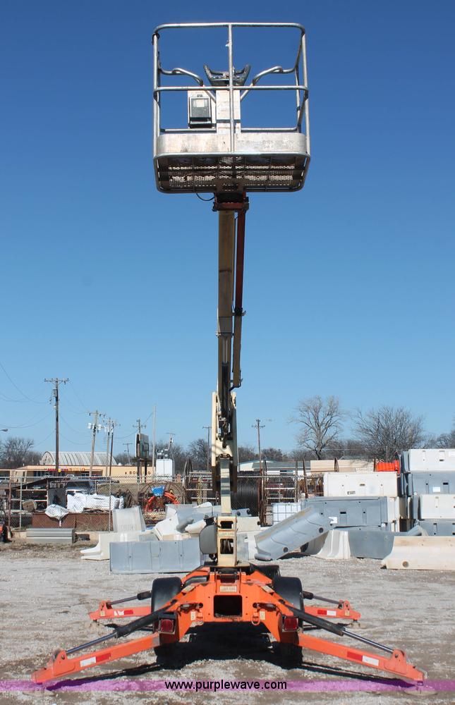 image for item H5938 2007 JLG T350 Tow-Pro boom lift