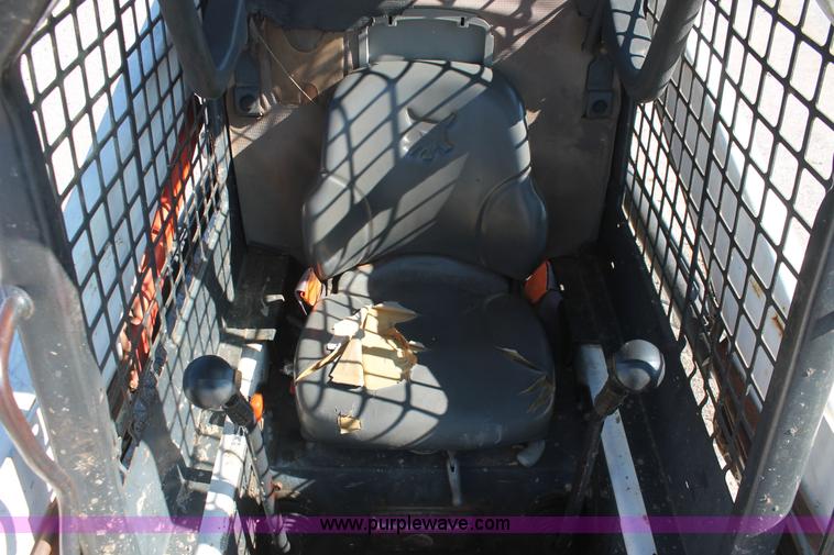 image for item H5939 2003 Bobcat S150 skid steer