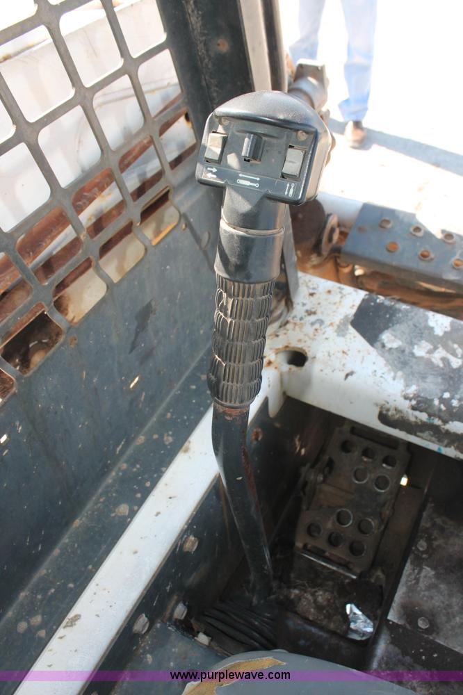 image for item H5939 2003 Bobcat S150 skid steer