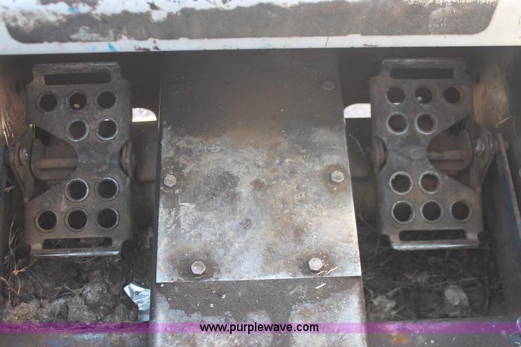 image for item H5939 2003 Bobcat S150 skid steer