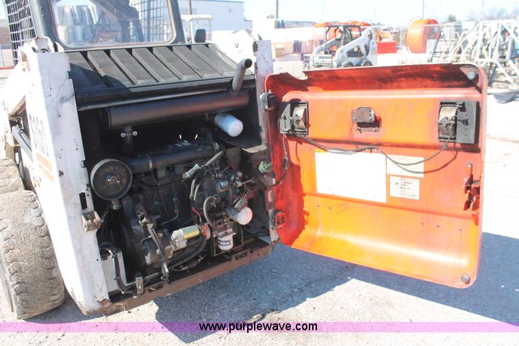 image for item H5939 2003 Bobcat S150 skid steer
