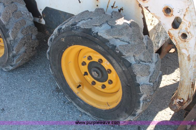 image for item H5939 2003 Bobcat S150 skid steer