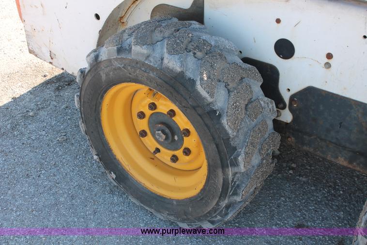 image for item H5939 2003 Bobcat S150 skid steer