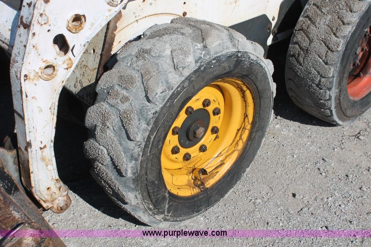 image for item H5939 2003 Bobcat S150 skid steer