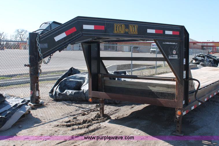 image for item H5940 2007 Load Max trailer