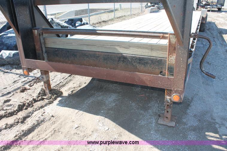 image for item H5940 2007 Load Max trailer