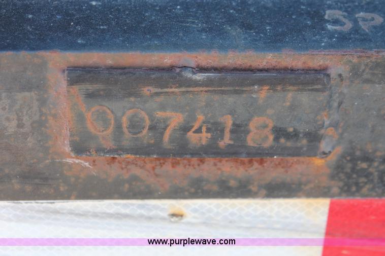 image for item H5940 2007 Load Max trailer