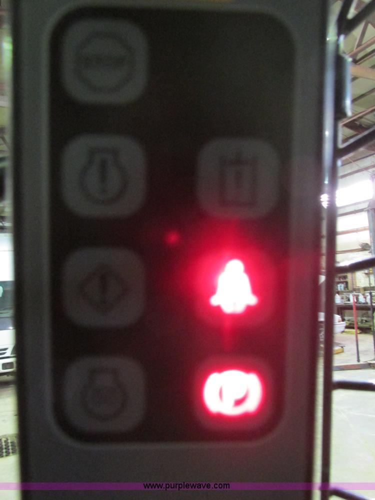 image for item H7596 2012 Case TV380 skid steer