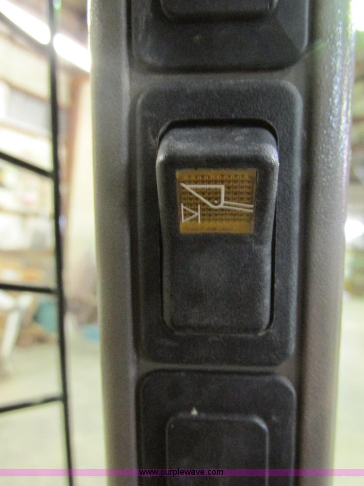 image for item H7596 2012 Case TV380 skid steer