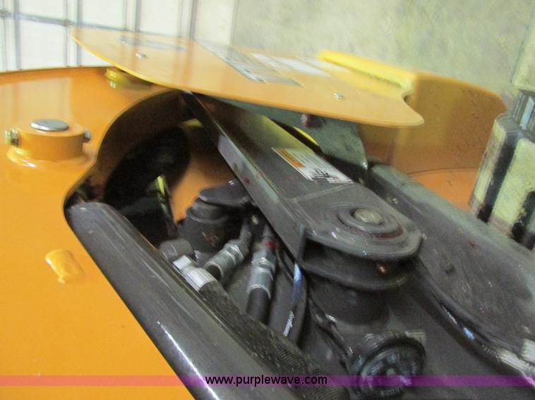 image for item H7596 2012 Case TV380 skid steer