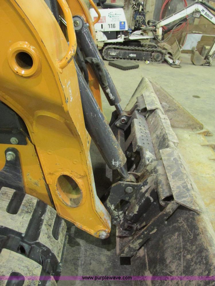 image for item H7596 2012 Case TV380 skid steer