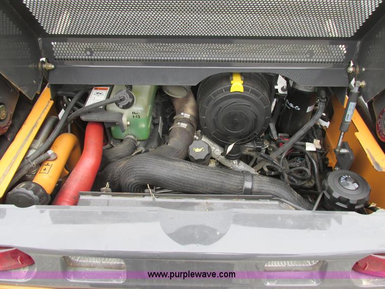 image for item H7596 2012 Case TV380 skid steer