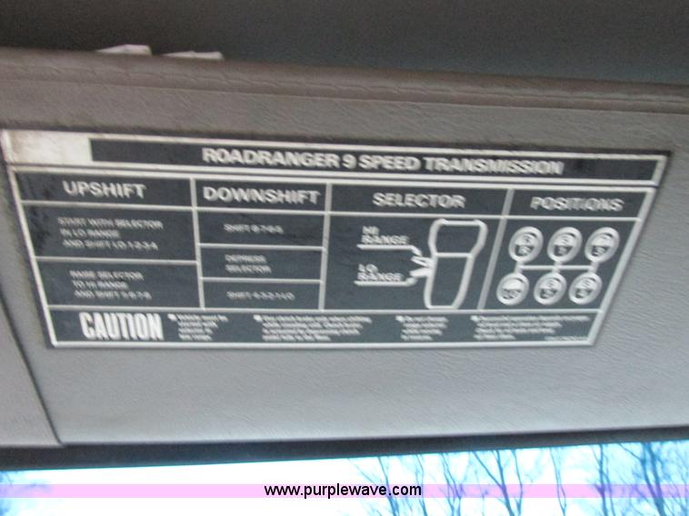 image for item H7597 1999 Sterling L8513 dump truck