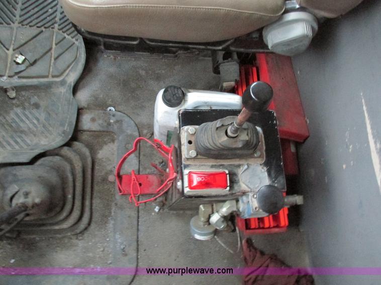 image for item H7597 1999 Sterling L8513 dump truck