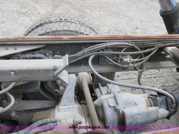 image for item H7597 1999 Sterling L8513 dump truck