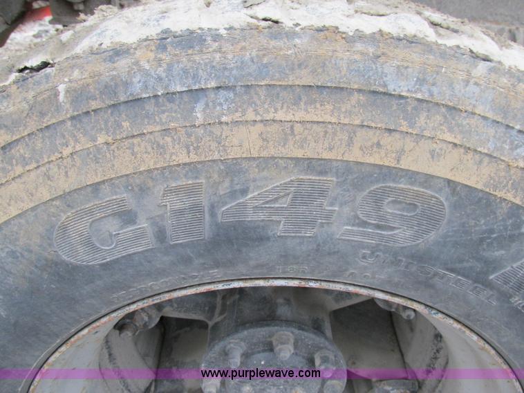 image for item H7597 1999 Sterling L8513 dump truck