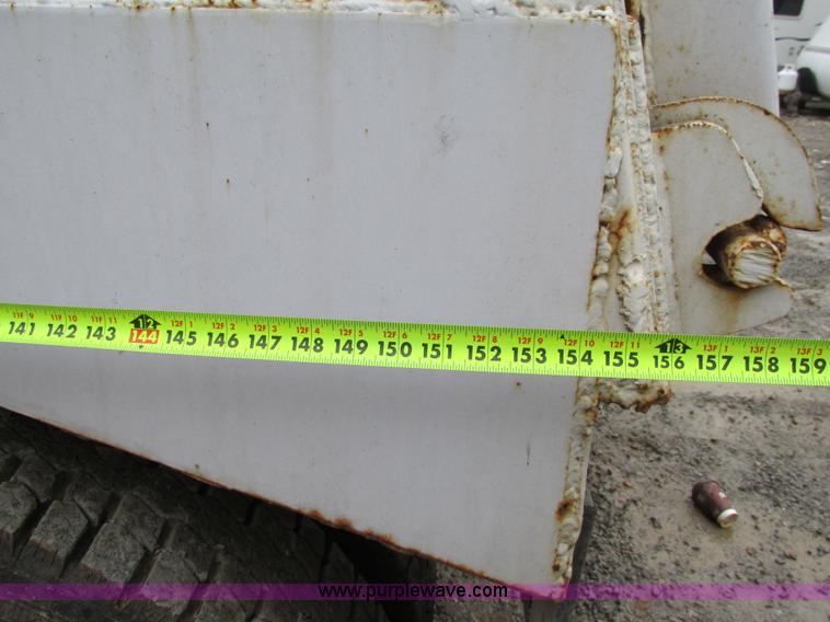 image for item H7597 1999 Sterling L8513 dump truck