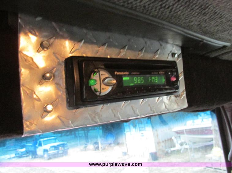 image for item H7599 1997 Ford L8000 dump truck