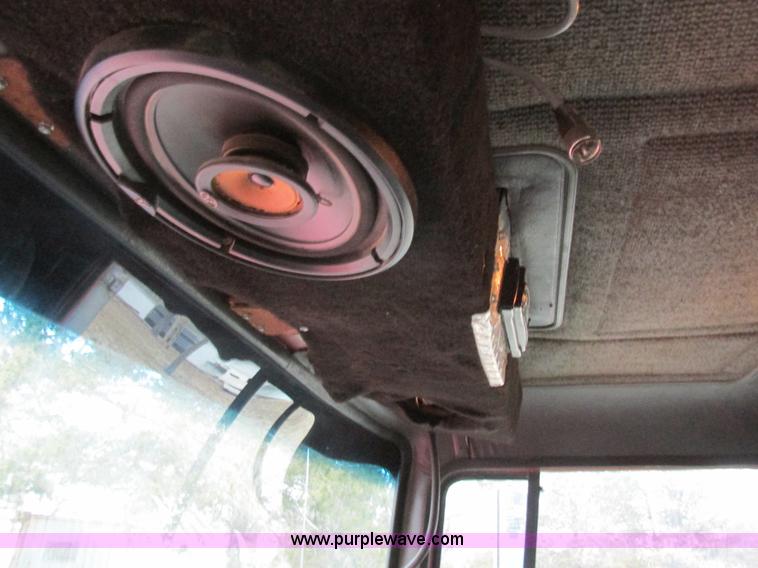 image for item H7599 1997 Ford L8000 dump truck