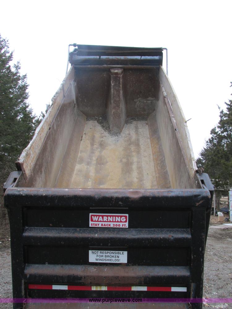 image for item H7599 1997 Ford L8000 dump truck